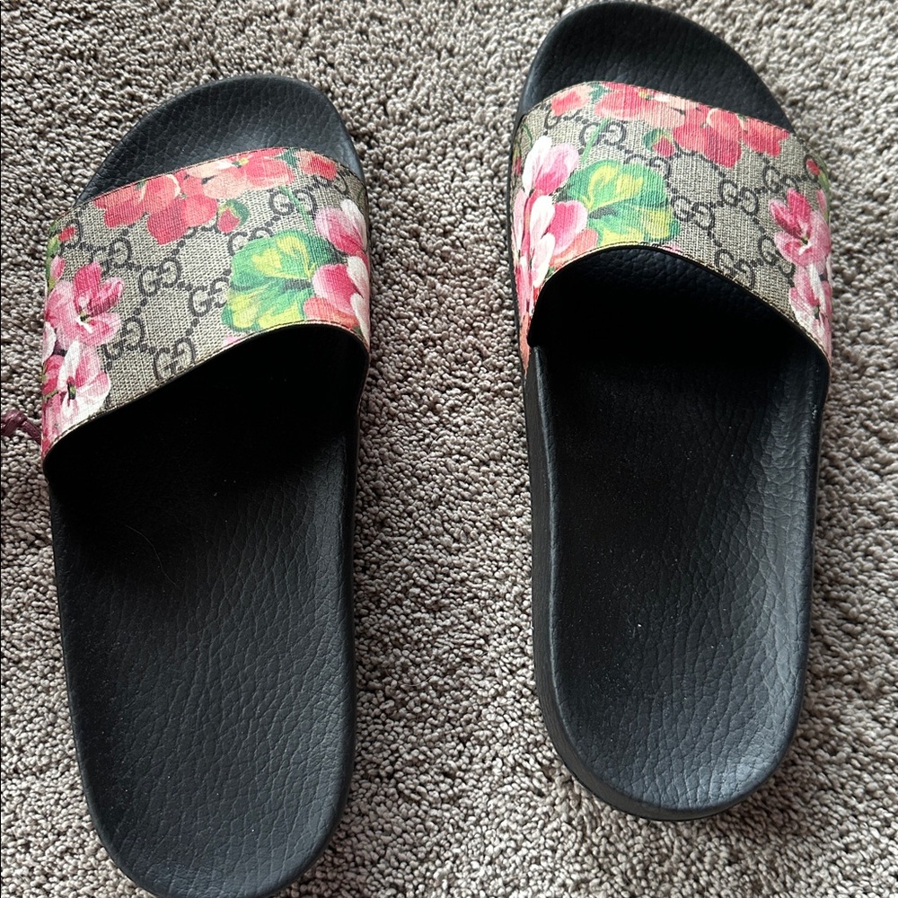 Gucci GG Blooms Supreme Floral Slide Sandals - Size 41
